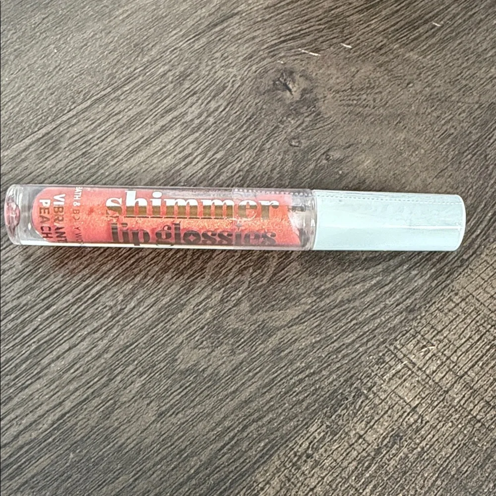 Bath & Body Works Shimmer Lip Gloss in Peach